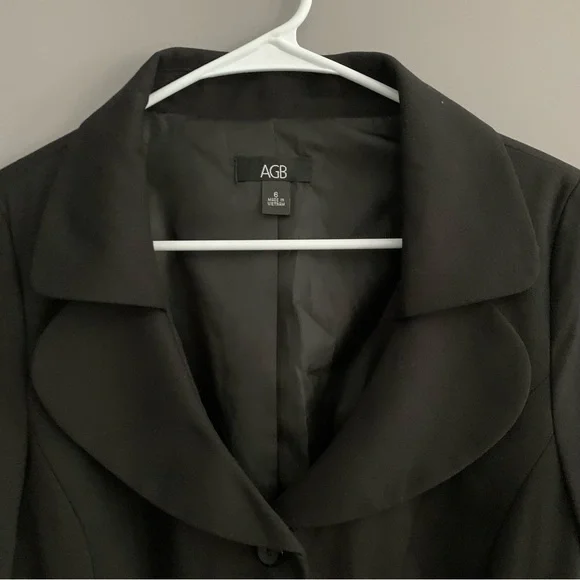 AGB Size 6 Black Blazer - Picture 2 of 12
